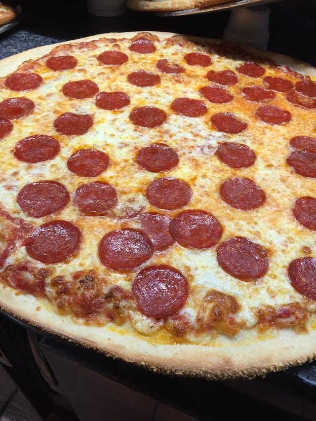 One topping pizza.